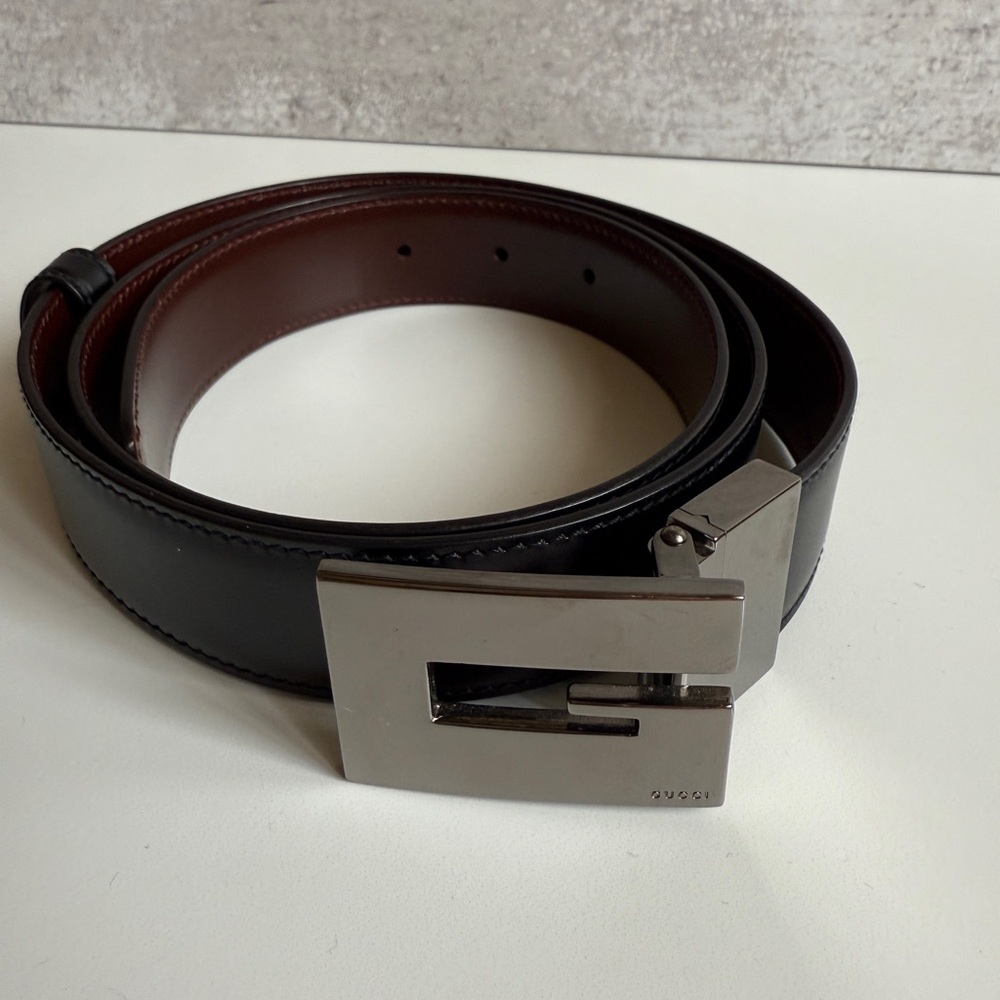 Gucci Men’s Leather belt, Black size 40